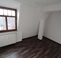 ***Große und außergewöhnliche Wohnung im DG mit Aufzug*** - Meerane