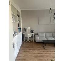 2 Zimmer, Küche, Diele, Bad und Balkon - Krefeld Benrad