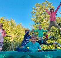 Herbstferien Ostsee Ferienwohnung Ferienhof Spielscheune Ponys - Fehmarn