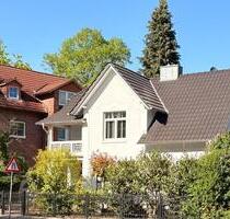 Jugendstilvilla mit Architektenanbau - Ahrensburg