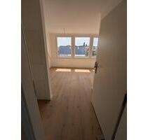 Lichtdurchflutete 1,5 Zimmer Wohnung Neubau nach Kernsanierung - Hürth