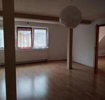 Helle, gepflegte 3-Zimmer-Maisonette-Wohnung Frickenhausen