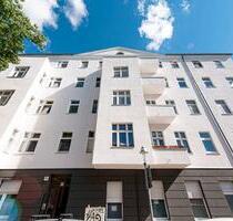 Für die ganze Familie: Vermiete 5-Zimmer-Altbauwohnung mit Balkon auf 129m² - PROVISIONSFREI - Berlin Mitte