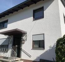 Haus mit Einliegerwohnung & ca. 150 m² Garage zu vermieten - Fürstenzell