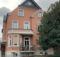 Bierstadt: 3-Zi. DG - Altbauwohnung, EBK, Balkon, Gartennutzung - Wiesbaden