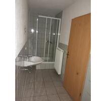 2 Raum Wohnung, + Küche, Bad und Flur - Tonna