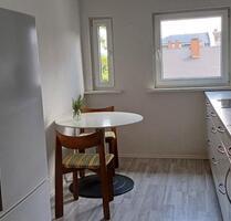 Schöne, helle 2-Zimmer-Altbauwohnung in Frankfurt Rödelheim - Frankfurt am Main