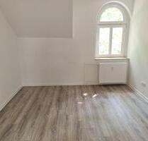Renovierte 3-Zimmer-Wohnung im Dachgeschoss zu vermieten! - Duisburg Hamborn
