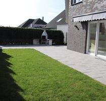 Moderne 2 Zimmerwohnung, mit Garage und Garten. - Rheinberg