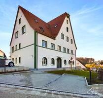 Helle und moderne 3-Zimmerwohnung direkt am Schloss - Henfenfeld