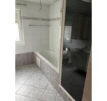 Miet-Wohnung - 600,00 EUR Kaltmiete, ca.  100,00 m² in Neuhütten (PLZ: 97843)