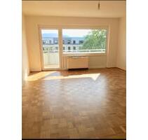 Helle 1 Zimmerwohnung mit Balkon und Blick auf das Siebengebirge - Bonn Bad Godesberg