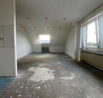 Dachgeschosswohnung - 680,00 EUR Kaltmiete, in Dinslaken (PLZ: 46539) Hiesfeld