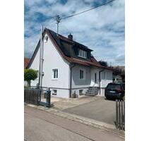 Provisionsfrei: Ruhiges Einfamilienhaus mit großem Garten & PV - Illertissen