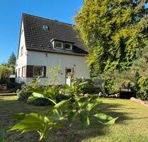 -PROVISIONSFREI-Einfamilien-Wohnhaus mit schöner Atmosphäre - Düren Rölsdorf