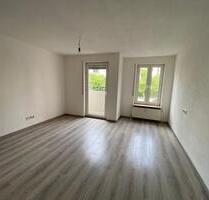 Gepflegte möblierte 1- Zimmer Mietwohnung mit Balkon in Plochinge - Esslingen am Neckar Hegensberg