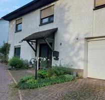 Schönes Einfamilienhaus - 320.000,00 EUR Kaufpreis, ca.  100,00 m² in Rehlingen-Siersburg (PLZ: 66780)