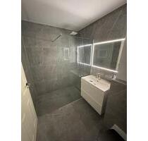 Moderne 2-Zimmer-Wohnung mit Balkon, Stellplatz und Mainlage - Offenbach am Main Bieberer Berg