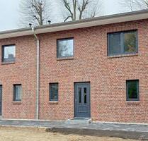 Modernes Neubau-Reihenendhaus mit 5 Zimmer in Reinbek - Wentzel Dr.