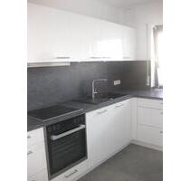 Tolle 2 ZKB-Wohnung mitten in der Stadt, komplett renoviert - Homburg