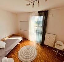 1 WG-Zimmer in 80qm Wohnung - 650,00 EUR Kaltmiete, ca.  80,00 m² in München (PLZ: 81739) Ramersdorf-Perlach
