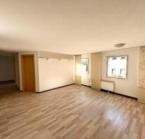 Schöne gemütliche 4 Raumwohnung mit Einbauküche und Garten - Freiberg