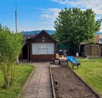 Garten mit Häuschen - 1.200,00 EUR Kaltmiete, ca.  0,00 m² in Hameln (PLZ: 31785)