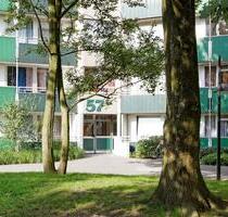 Renovierte 4-Zimmer-Wohnung mit zwei Balkonen - Oberhausen Alstaden