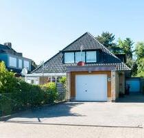 Ruhige Oberwohnung mit Garten & Loggia – ideal für kreative Köpfe mit handwerklichem Talent - Rastede