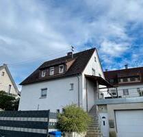 Ein-Zweifamilienhaus von 1951, Wohnfläche 117 qm, Grund 465 qm - Aalen Attenhofen