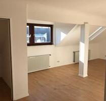 Aachen Mitte - Gemütliche Dachgeschoßwohnung , 2 Z. KdB