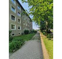 Geräumige 4-Zimmer-Wohnung mit Badewanne in Minden zu vermieten Balkon - In Renovierung!