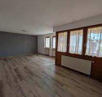 Große Maisonettenwohnung mit Garage, Garten uvm in Neuhengstett - Althengstett