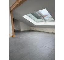 Exklusive Wohnung - 11,00 EUR Kaltmiete, in Haßfurt (PLZ: 97437)