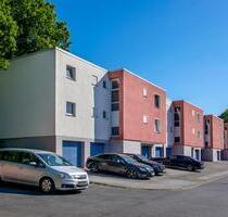tolle familienfreundliche Wohnung mit kleinem Mietergarten auf 2 Etagen - Remscheid Remscheid-Süd