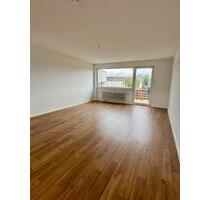 Renovierte Wohnung, 3 Zimmer, Einbauküche Stadtrand Göttingen