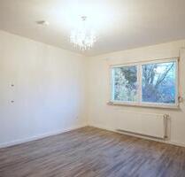 ~ Gepflegte Etagenwohnung mit Laminat und toller Aufteilung ~ - Duisburg Duisburg-Mitte