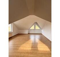 Helle Dachgeschosswohnung - 800,00 EUR Kaltmiete, in Extertal (PLZ: 32699)