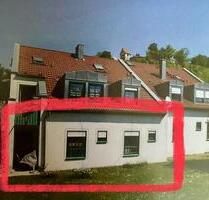 Renovierte 2-Zimmer-Wohnung mit EBK im Erdgeschoss in Königsberg - Königsberg in Bayern