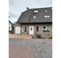 Doppelhaushälfte mit zwei Wohnparteien in guter Wohnlage - Alpen