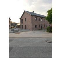 2-Zimmer-Neubau-Wohnung mit Balkon – zentral und ruhig in Husum