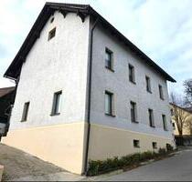 Großes Haus mit drei Wohneinheiten in ruhiger Lage|Teunz