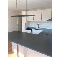 Kernsanierte 4 Zimmerwohnung im Herzen von Oberkotzau