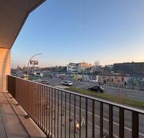 Directly facing the Berlin Wall, Stilvolle 2Z-Wohnung