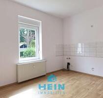 Freundliche 2-Raumwohnung mit Pkw-Stellplatz und eigenen Gartenanteil - Stollberg (Erzgebirge)
