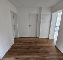 Sanierte 3- Zimmer Hochparterre Wohnung in Misburg - Nord - Langenhagen Engelbostel