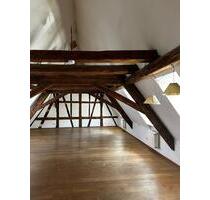 Schöne Dachgeschosswohnung in NeustadtWeinstraße zu vermieten. - Neustadt an der Weinstraße