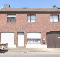 Renovierungsbedürftiges Haus mit Innenhof und Garten - Aldenhoven