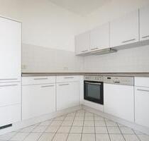 ANGEBOT: WG-geeignet mit EBK und Balkon - Magdeburg Nordwest