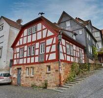 Charmantes, saniertes Fachwerkhaus in Ortenbergs Altstadt mit Balkon und WBS-Pflicht